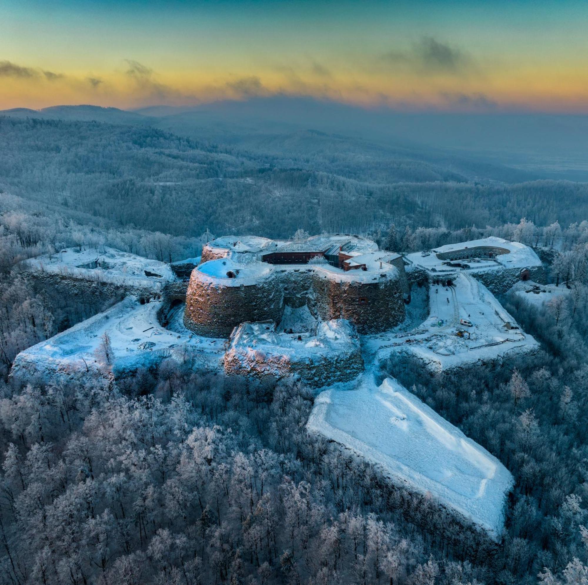 Twierdza Srebrna Gora Donzon Srebrna Góra Exterior foto